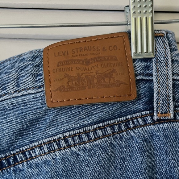 Levi's Baggy Dad Women's Jeans Mid Rise Straight Leg Finished Hem | Blue ] 24x30 - Picture 11 of 15